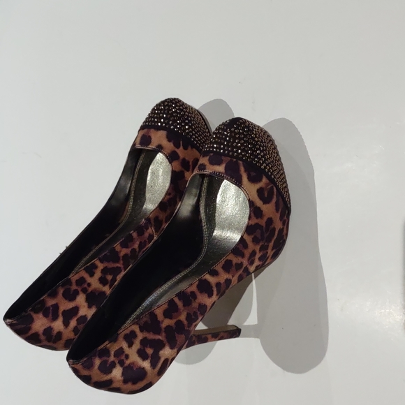 BAKERS beautiful heels☘️☘️🌼 animal print - Picture 5 of 14